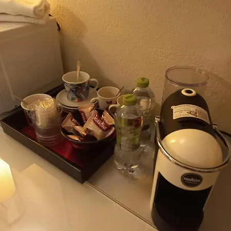 Stefano House Fontana Di Trevi Rom